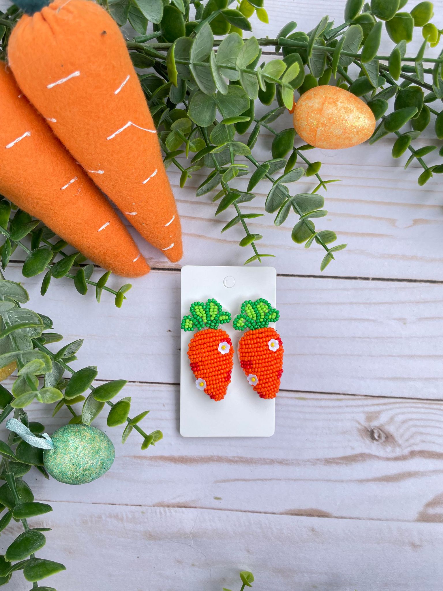 Carrot beaded earrings