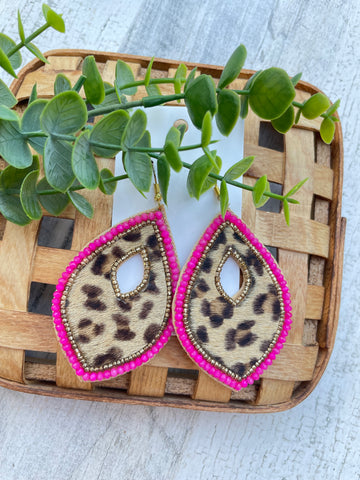 Leopard Pink beaded earrings
